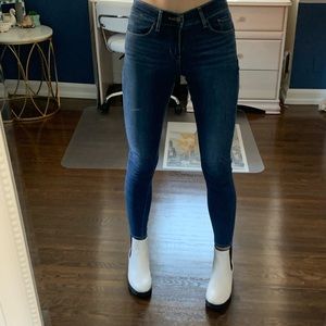 LEVIS CURVY SKINNY JEANS
